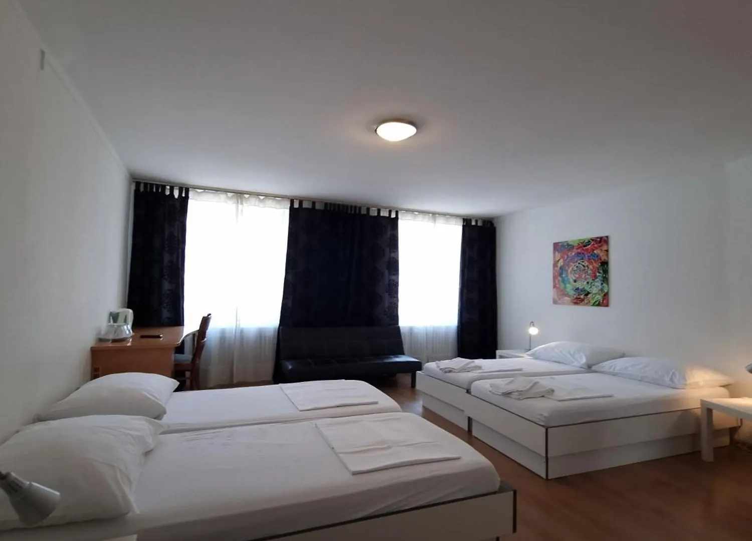 Spalenbrunnen Hotel & Restaurant Basel City Center 3*,